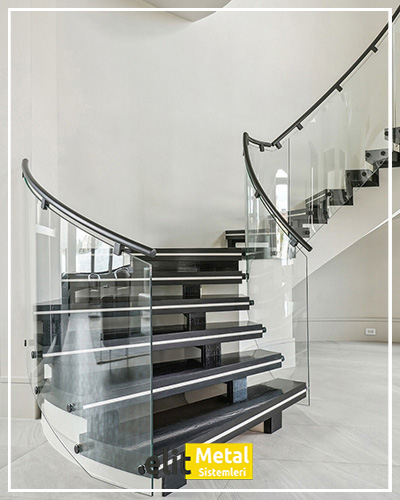 alüminyum çit sistemleri, alüminyum merdiven bariyeri, balkon alüminyum panel, paslanmaz alüminyum güvenlik, dayanıklı alüminyum korkuluk profili, cam panel balkon korkuluğu, temperli cam merdiven paneli, şeffaf cam güvenlik bariyeri, paslanmaz cam bağlantı elemanları, dekoratif cam panel çözümleri, ferforje balkon bariyeri, el işçiliği ferforje panel, özel tasarım ferforje güvenlik, ferforje dış alan koruma, dayanıklı ferforje çit, lazer kesim metal panel, desenli lazer kesim korkuluk, lazer teknoloji ile üretilmiş korkuluk, özel motifli lazer panel, dekoratif lazer metal bariyer, galvaniz mesh panel çit, sanayi tipi mesh güvenlik, tel örgü panel uygulaması, otopark güvenlik paneli, balkon tel panel çözümü, pleksi merdiven paneli, şeffaf pleksi bariyer, dayanıklı pleksi korkuluk, iç mekân pleksi uygulaması, alüminyum duvar tutamaç, merdiven alüminyum tutamak, dayanıklı duvar destek aparatı, motorlu otomatik tente sistemi, açılır kapanır pergole uygulaması, uzaktan kumandalı pergole, motorlu kepenk sistemi, güvenlikli otomatik kepenk, alüminyum çerçeveli kış bahçesi, camlı teras kış bahçesi, kompozit panel dış cephe, alüminyum kaplamalı kompozit panel