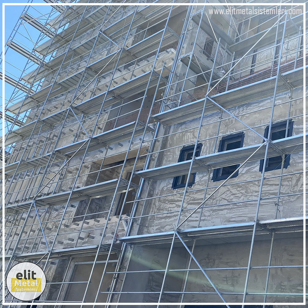 alüminyum çit sistemleri, alüminyum merdiven bariyeri, balkon alüminyum panel, paslanmaz alüminyum güvenlik, dayanıklı alüminyum korkuluk profili, cam panel balkon korkuluğu, temperli cam merdiven paneli, şeffaf cam güvenlik bariyeri, paslanmaz cam bağlantı elemanları, dekoratif cam panel çözümleri, ferforje balkon bariyeri, el işçiliği ferforje panel, özel tasarım ferforje güvenlik, ferforje dış alan koruma, dayanıklı ferforje çit, lazer kesim metal panel, desenli lazer kesim korkuluk, lazer teknoloji ile üretilmiş korkuluk, özel motifli lazer panel, dekoratif lazer metal bariyer, galvaniz mesh panel çit, sanayi tipi mesh güvenlik, tel örgü panel uygulaması, otopark güvenlik paneli, balkon tel panel çözümü, pleksi merdiven paneli, şeffaf pleksi bariyer, dayanıklı pleksi korkuluk, iç mekân pleksi uygulaması, alüminyum duvar tutamaç, merdiven alüminyum tutamak, dayanıklı duvar destek aparatı, motorlu otomatik tente sistemi, açılır kapanır pergole uygulaması, uzaktan kumandalı pergole, motorlu kepenk sistemi, güvenlikli otomatik kepenk, alüminyum çerçeveli kış bahçesi, camlı teras kış bahçesi, kompozit panel dış cephe, alüminyum kaplamalı kompozit panel