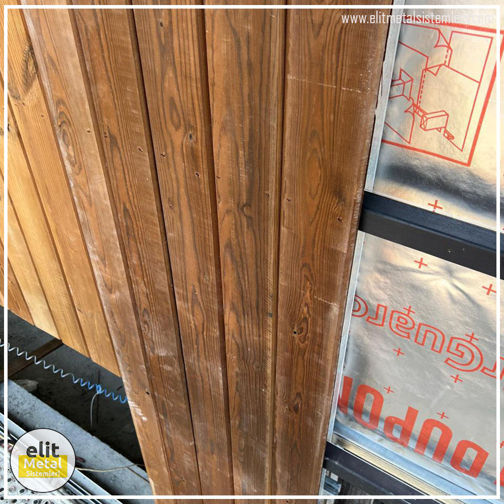 alüminyum çit sistemleri, alüminyum merdiven bariyeri, balkon alüminyum panel, paslanmaz alüminyum güvenlik, dayanıklı alüminyum korkuluk profili, cam panel balkon korkuluğu, temperli cam merdiven paneli, şeffaf cam güvenlik bariyeri, paslanmaz cam bağlantı elemanları, dekoratif cam panel çözümleri, ferforje balkon bariyeri, el işçiliği ferforje panel, özel tasarım ferforje güvenlik, ferforje dış alan koruma, dayanıklı ferforje çit, lazer kesim metal panel, desenli lazer kesim korkuluk, lazer teknoloji ile üretilmiş korkuluk, özel motifli lazer panel, dekoratif lazer metal bariyer, galvaniz mesh panel çit, sanayi tipi mesh güvenlik, tel örgü panel uygulaması, otopark güvenlik paneli, balkon tel panel çözümü, pleksi merdiven paneli, şeffaf pleksi bariyer, dayanıklı pleksi korkuluk, iç mekân pleksi uygulaması, alüminyum duvar tutamaç, merdiven alüminyum tutamak, dayanıklı duvar destek aparatı, motorlu otomatik tente sistemi, açılır kapanır pergole uygulaması, uzaktan kumandalı pergole, motorlu kepenk sistemi, güvenlikli otomatik kepenk, alüminyum çerçeveli kış bahçesi, camlı teras kış bahçesi, kompozit panel dış cephe, alüminyum kaplamalı kompozit panel