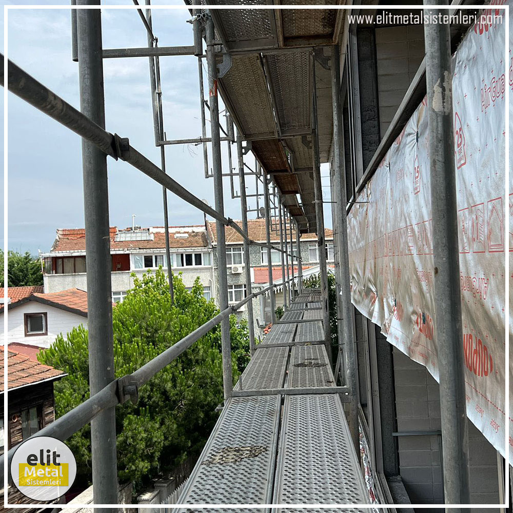 alüminyum çit sistemleri, alüminyum merdiven bariyeri, balkon alüminyum panel, paslanmaz alüminyum güvenlik, dayanıklı alüminyum korkuluk profili, cam panel balkon korkuluğu, temperli cam merdiven paneli, şeffaf cam güvenlik bariyeri, paslanmaz cam bağlantı elemanları, dekoratif cam panel çözümleri, ferforje balkon bariyeri, el işçiliği ferforje panel, özel tasarım ferforje güvenlik, ferforje dış alan koruma, dayanıklı ferforje çit, lazer kesim metal panel, desenli lazer kesim korkuluk, lazer teknoloji ile üretilmiş korkuluk, özel motifli lazer panel, dekoratif lazer metal bariyer, galvaniz mesh panel çit, sanayi tipi mesh güvenlik, tel örgü panel uygulaması, otopark güvenlik paneli, balkon tel panel çözümü, pleksi merdiven paneli, şeffaf pleksi bariyer, dayanıklı pleksi korkuluk, iç mekân pleksi uygulaması, alüminyum duvar tutamaç, merdiven alüminyum tutamak, dayanıklı duvar destek aparatı, motorlu otomatik tente sistemi, açılır kapanır pergole uygulaması, uzaktan kumandalı pergole, motorlu kepenk sistemi, güvenlikli otomatik kepenk, alüminyum çerçeveli kış bahçesi, camlı teras kış bahçesi, kompozit panel dış cephe, alüminyum kaplamalı kompozit panel