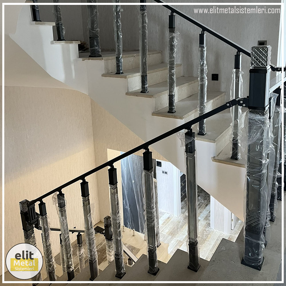 alüminyum çit sistemleri, alüminyum merdiven bariyeri, balkon alüminyum panel, paslanmaz alüminyum güvenlik, dayanıklı alüminyum korkuluk profili, cam panel balkon korkuluğu, temperli cam merdiven paneli, şeffaf cam güvenlik bariyeri, paslanmaz cam bağlantı elemanları, dekoratif cam panel çözümleri, ferforje balkon bariyeri, el işçiliği ferforje panel, özel tasarım ferforje güvenlik, ferforje dış alan koruma, dayanıklı ferforje çit, lazer kesim metal panel, desenli lazer kesim korkuluk, lazer teknoloji ile üretilmiş korkuluk, özel motifli lazer panel, dekoratif lazer metal bariyer, galvaniz mesh panel çit, sanayi tipi mesh güvenlik, tel örgü panel uygulaması, otopark güvenlik paneli, balkon tel panel çözümü, pleksi merdiven paneli, şeffaf pleksi bariyer, dayanıklı pleksi korkuluk, iç mekân pleksi uygulaması, alüminyum duvar tutamaç, merdiven alüminyum tutamak, dayanıklı duvar destek aparatı, motorlu otomatik tente sistemi, açılır kapanır pergole uygulaması, uzaktan kumandalı pergole, motorlu kepenk sistemi, güvenlikli otomatik kepenk, alüminyum çerçeveli kış bahçesi, camlı teras kış bahçesi, kompozit panel dış cephe, alüminyum kaplamalı kompozit panel