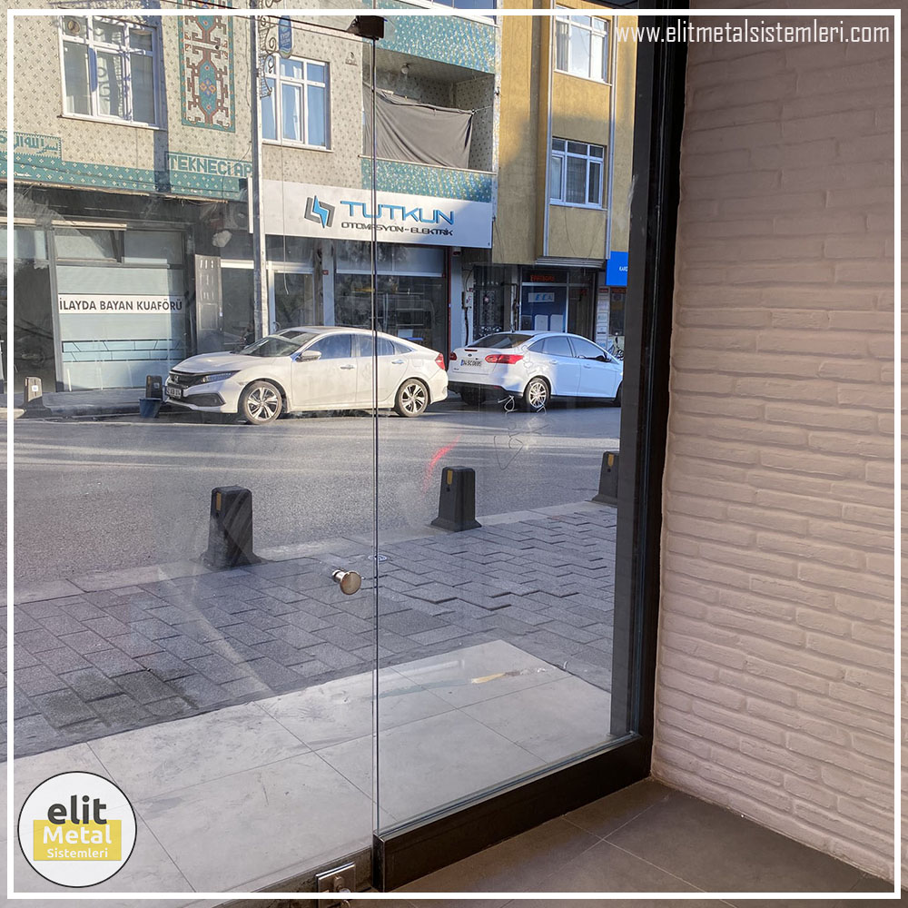 alüminyum çit sistemleri, alüminyum merdiven bariyeri, balkon alüminyum panel, paslanmaz alüminyum güvenlik, dayanıklı alüminyum korkuluk profili, cam panel balkon korkuluğu, temperli cam merdiven paneli, şeffaf cam güvenlik bariyeri, paslanmaz cam bağlantı elemanları, dekoratif cam panel çözümleri, ferforje balkon bariyeri, el işçiliği ferforje panel, özel tasarım ferforje güvenlik, ferforje dış alan koruma, dayanıklı ferforje çit, lazer kesim metal panel, desenli lazer kesim korkuluk, lazer teknoloji ile üretilmiş korkuluk, özel motifli lazer panel, dekoratif lazer metal bariyer, galvaniz mesh panel çit, sanayi tipi mesh güvenlik, tel örgü panel uygulaması, otopark güvenlik paneli, balkon tel panel çözümü, pleksi merdiven paneli, şeffaf pleksi bariyer, dayanıklı pleksi korkuluk, iç mekân pleksi uygulaması, alüminyum duvar tutamaç, merdiven alüminyum tutamak, dayanıklı duvar destek aparatı, motorlu otomatik tente sistemi, açılır kapanır pergole uygulaması, uzaktan kumandalı pergole, motorlu kepenk sistemi, güvenlikli otomatik kepenk, alüminyum çerçeveli kış bahçesi, camlı teras kış bahçesi, kompozit panel dış cephe, alüminyum kaplamalı kompozit panel