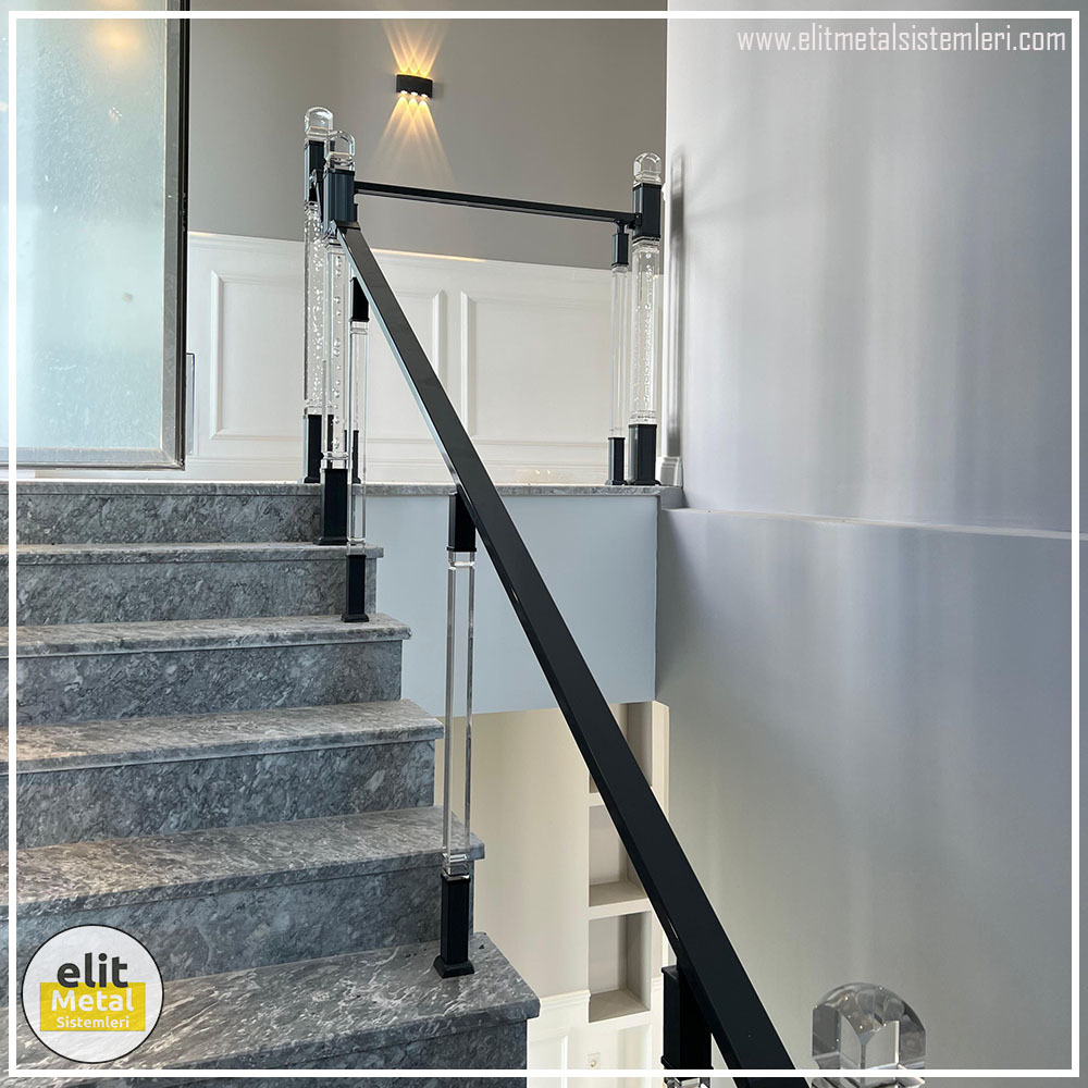 alüminyum çit sistemleri, alüminyum merdiven bariyeri, balkon alüminyum panel, paslanmaz alüminyum güvenlik, dayanıklı alüminyum korkuluk profili, cam panel balkon korkuluğu, temperli cam merdiven paneli, şeffaf cam güvenlik bariyeri, paslanmaz cam bağlantı elemanları, dekoratif cam panel çözümleri, ferforje balkon bariyeri, el işçiliği ferforje panel, özel tasarım ferforje güvenlik, ferforje dış alan koruma, dayanıklı ferforje çit, lazer kesim metal panel, desenli lazer kesim korkuluk, lazer teknoloji ile üretilmiş korkuluk, özel motifli lazer panel, dekoratif lazer metal bariyer, galvaniz mesh panel çit, sanayi tipi mesh güvenlik, tel örgü panel uygulaması, otopark güvenlik paneli, balkon tel panel çözümü, pleksi merdiven paneli, şeffaf pleksi bariyer, dayanıklı pleksi korkuluk, iç mekân pleksi uygulaması, alüminyum duvar tutamaç, merdiven alüminyum tutamak, dayanıklı duvar destek aparatı, motorlu otomatik tente sistemi, açılır kapanır pergole uygulaması, uzaktan kumandalı pergole, motorlu kepenk sistemi, güvenlikli otomatik kepenk, alüminyum çerçeveli kış bahçesi, camlı teras kış bahçesi, kompozit panel dış cephe, alüminyum kaplamalı kompozit panel