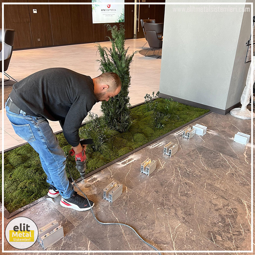 alüminyum çit sistemleri, alüminyum merdiven bariyeri, balkon alüminyum panel, paslanmaz alüminyum güvenlik, dayanıklı alüminyum korkuluk profili, cam panel balkon korkuluğu, temperli cam merdiven paneli, şeffaf cam güvenlik bariyeri, paslanmaz cam bağlantı elemanları, dekoratif cam panel çözümleri, ferforje balkon bariyeri, el işçiliği ferforje panel, özel tasarım ferforje güvenlik, ferforje dış alan koruma, dayanıklı ferforje çit, lazer kesim metal panel, desenli lazer kesim korkuluk, lazer teknoloji ile üretilmiş korkuluk, özel motifli lazer panel, dekoratif lazer metal bariyer, galvaniz mesh panel çit, sanayi tipi mesh güvenlik, tel örgü panel uygulaması, otopark güvenlik paneli, balkon tel panel çözümü, pleksi merdiven paneli, şeffaf pleksi bariyer, dayanıklı pleksi korkuluk, iç mekân pleksi uygulaması, alüminyum duvar tutamaç, merdiven alüminyum tutamak, dayanıklı duvar destek aparatı, motorlu otomatik tente sistemi, açılır kapanır pergole uygulaması, uzaktan kumandalı pergole, motorlu kepenk sistemi, güvenlikli otomatik kepenk, alüminyum çerçeveli kış bahçesi, camlı teras kış bahçesi, kompozit panel dış cephe, alüminyum kaplamalı kompozit panel