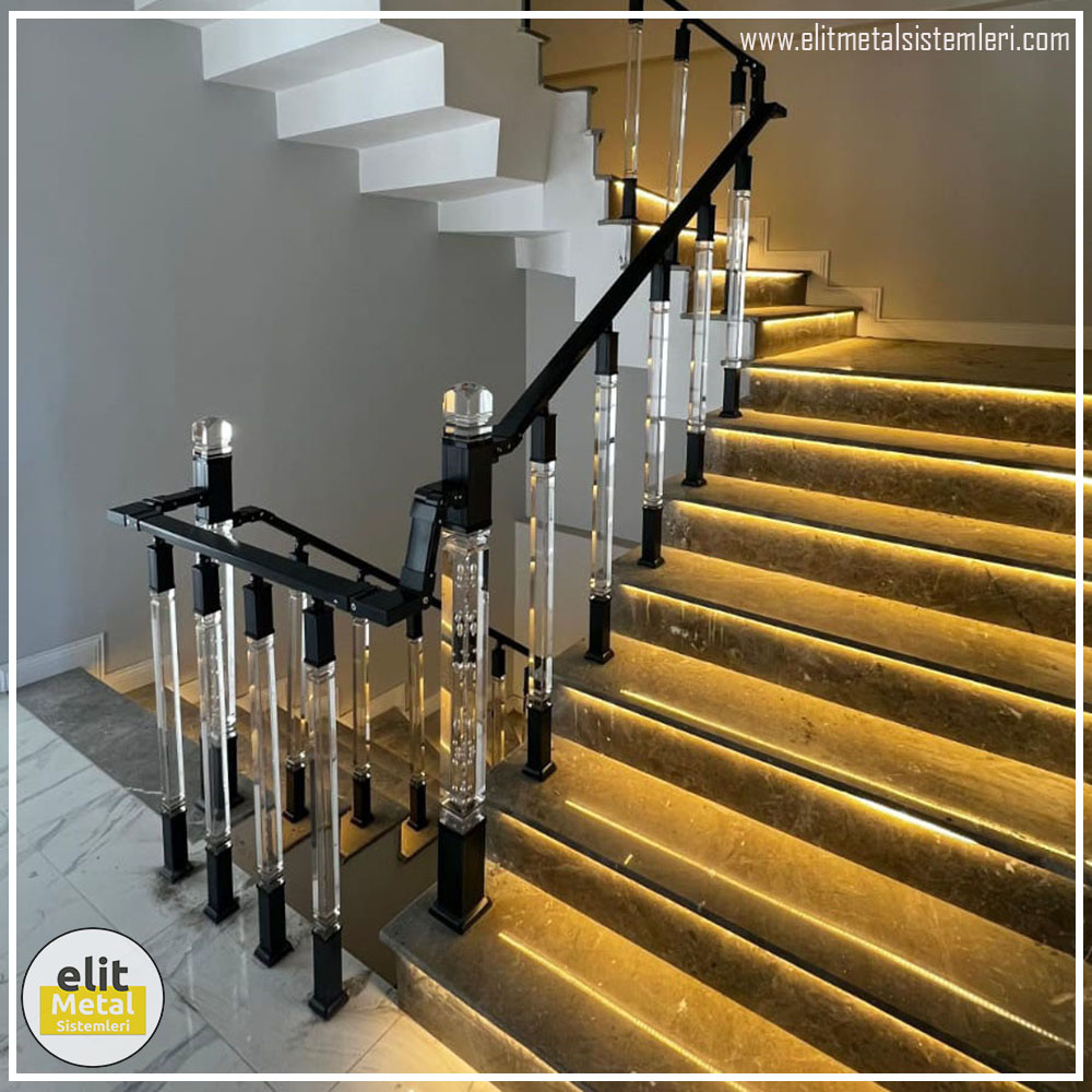 alüminyum çit sistemleri, alüminyum merdiven bariyeri, balkon alüminyum panel, paslanmaz alüminyum güvenlik, dayanıklı alüminyum korkuluk profili, cam panel balkon korkuluğu, temperli cam merdiven paneli, şeffaf cam güvenlik bariyeri, paslanmaz cam bağlantı elemanları, dekoratif cam panel çözümleri, ferforje balkon bariyeri, el işçiliği ferforje panel, özel tasarım ferforje güvenlik, ferforje dış alan koruma, dayanıklı ferforje çit, lazer kesim metal panel, desenli lazer kesim korkuluk, lazer teknoloji ile üretilmiş korkuluk, özel motifli lazer panel, dekoratif lazer metal bariyer, galvaniz mesh panel çit, sanayi tipi mesh güvenlik, tel örgü panel uygulaması, otopark güvenlik paneli, balkon tel panel çözümü, pleksi merdiven paneli, şeffaf pleksi bariyer, dayanıklı pleksi korkuluk, iç mekân pleksi uygulaması, alüminyum duvar tutamaç, merdiven alüminyum tutamak, dayanıklı duvar destek aparatı, motorlu otomatik tente sistemi, açılır kapanır pergole uygulaması, uzaktan kumandalı pergole, motorlu kepenk sistemi, güvenlikli otomatik kepenk, alüminyum çerçeveli kış bahçesi, camlı teras kış bahçesi, kompozit panel dış cephe, alüminyum kaplamalı kompozit panel